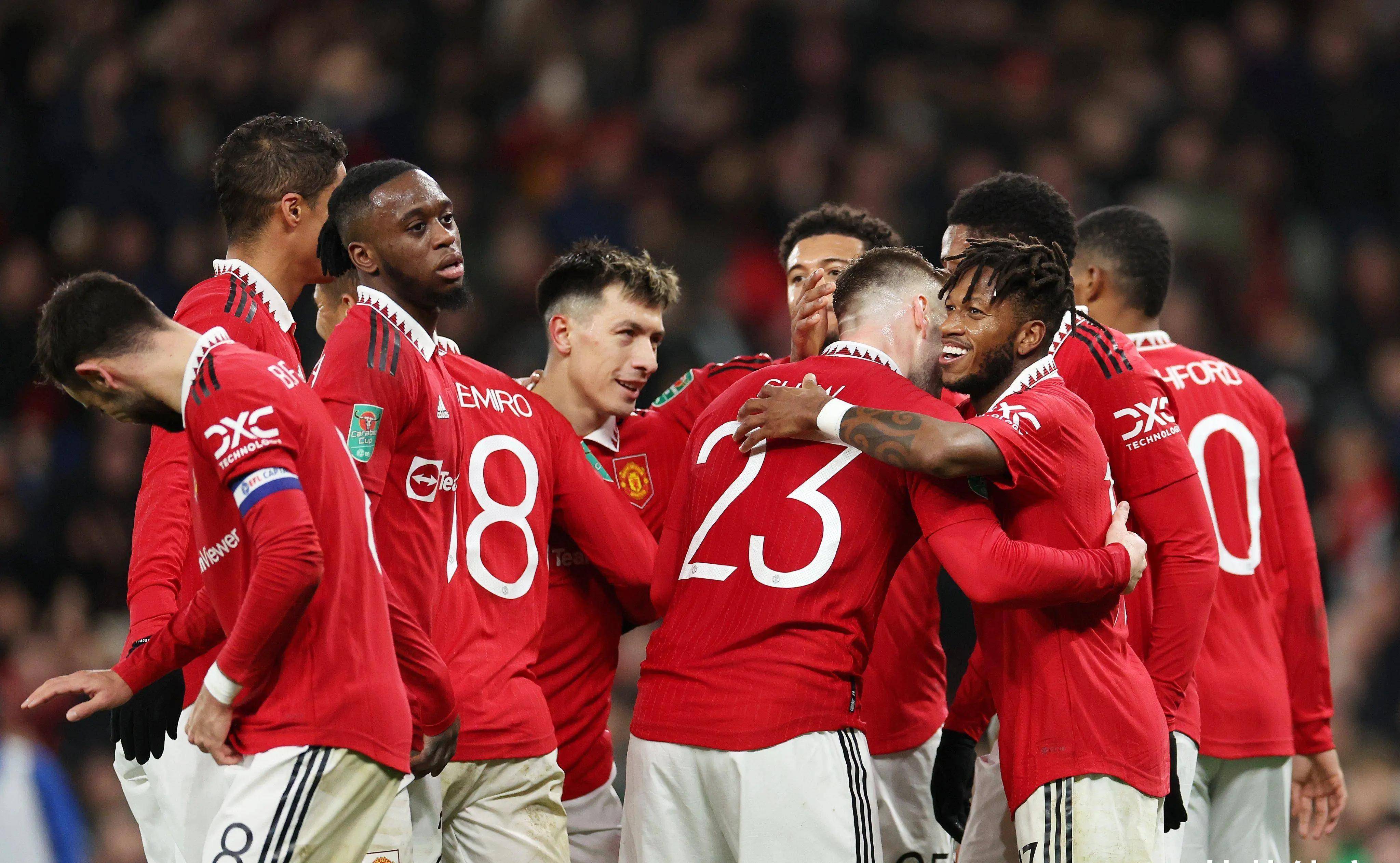 包含阿森纳阵容齐整，助球队胜利保住欧战资格的词条