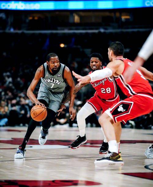 篮网力克马刺，杜兰特全场发挥稳健