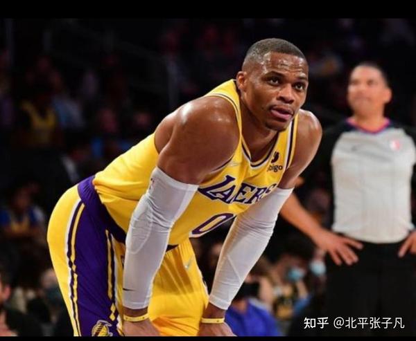 「国王负于湖人，大范甘迪郭老三上演两大排序」